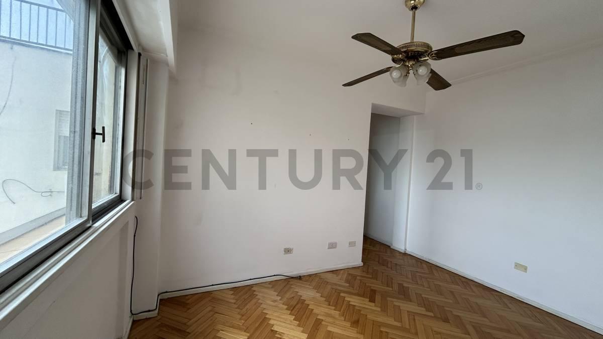 Foto de VENTA DE 3 Ambientes 2 balcones y lavadero., imagen 3