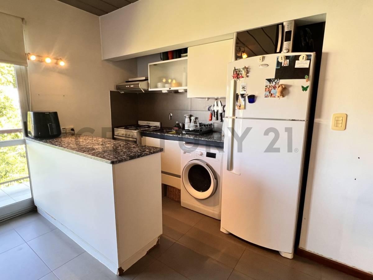 Foto de Venta de Departamento 2 AMBIENTES con terraza, parrilla y cochera, en, imagen 2