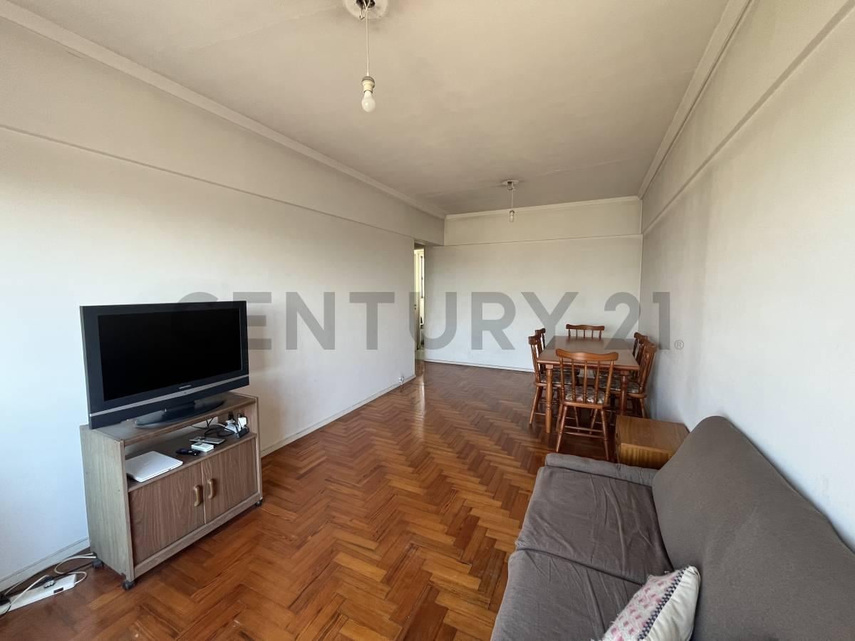 Foto de VENTA DEPARTAMENTO CON VISTA AL RIO 3 AMBIENTES CON BALCON VICENTE LOPEZ, imagen 2