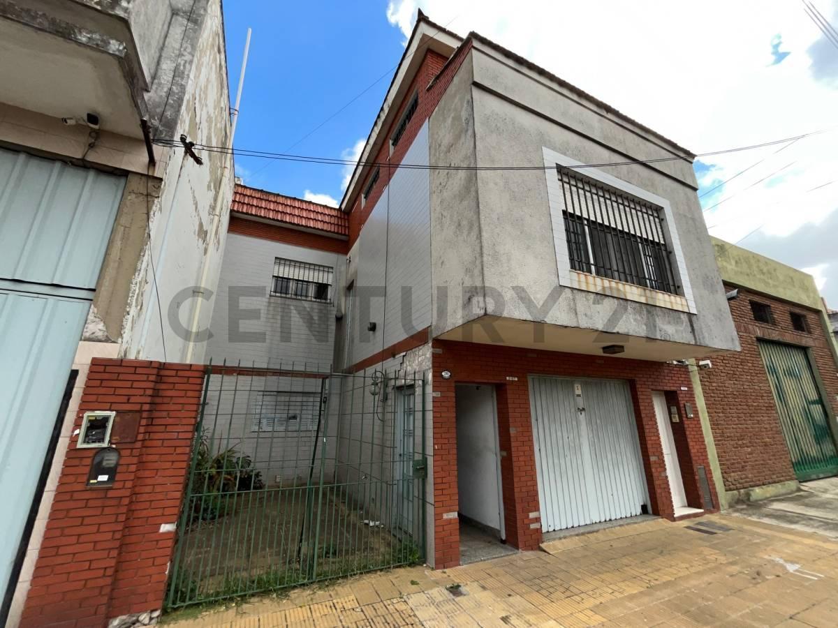 Foto de PH 4 ambientes entrada independiente con Terraza y Doble Cochera, imagen 1