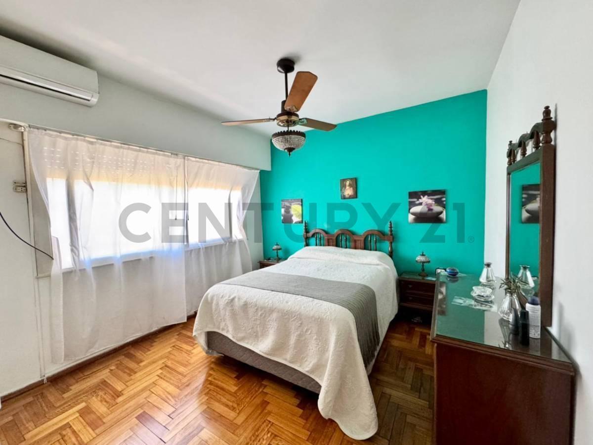 Foto de VENTA DEPARTAMENTO 3 AMBIENTES BARRIO SAN PEDRO - MONTE CASTRO, imagen 4