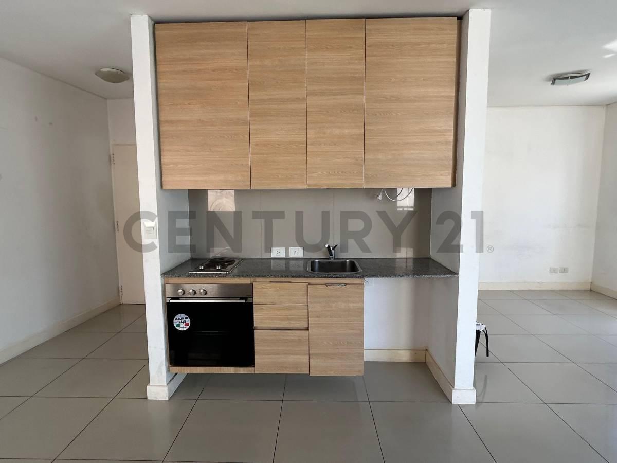 Foto de VENTA DEPARTAMENTO 3 AMBIENTES EN MONSERRAT, imagen 3