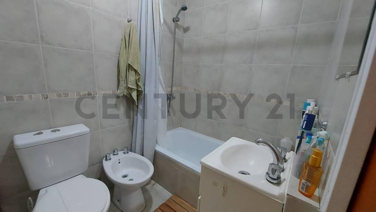 Foto de VENTA DEPARTAMENTO 3 AMBIENTES CON COCHERA EN VILLA PUEYRREDON, imagen 4