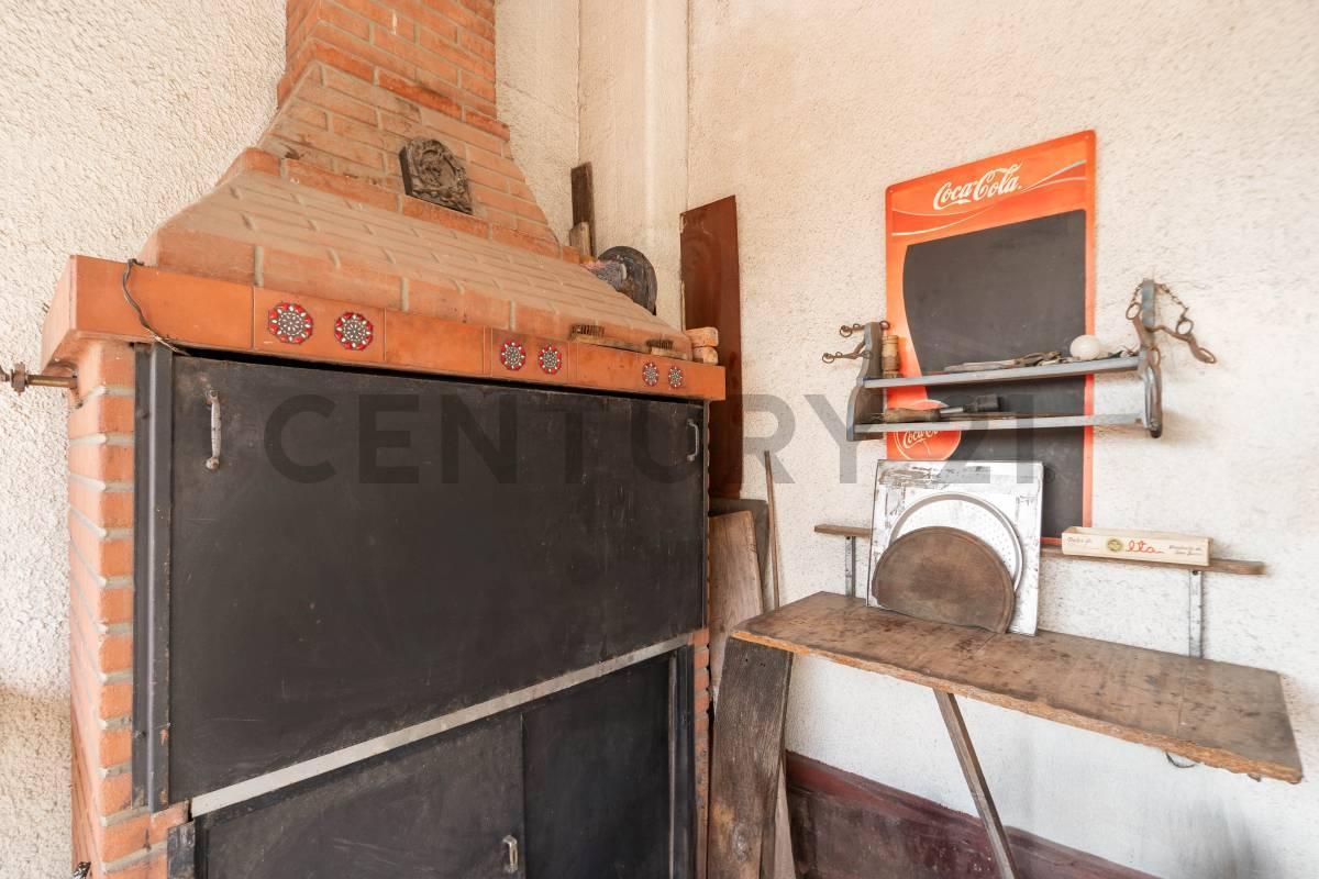 Foto de VENTA PH Amplio y Luminoso en Devoto | 5 Amb | Terraza + Quincho | Sin, imagen 1