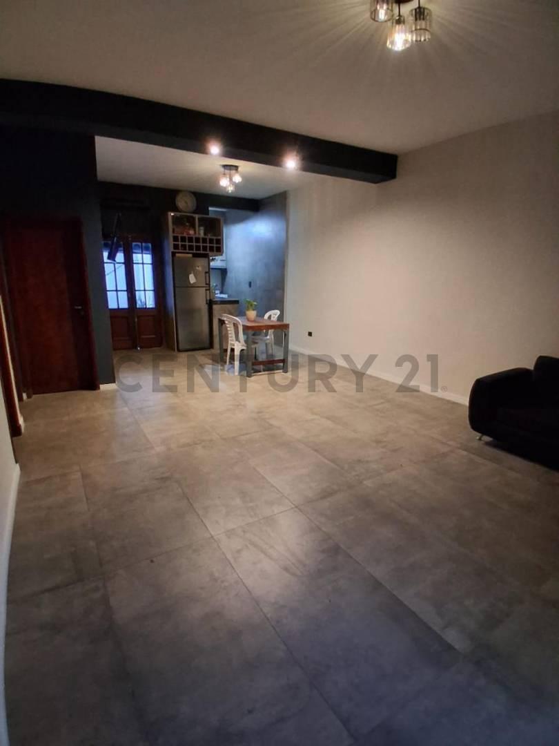 Foto de ALQUILER CASA CON COCHERA PATIO QUINCHO Y TERRAZA - VILLA BALLESTER, imagen 4