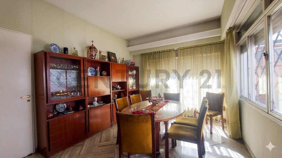 Foto de VENTA CASA EN VICENTE LOPEZ, imagen 2