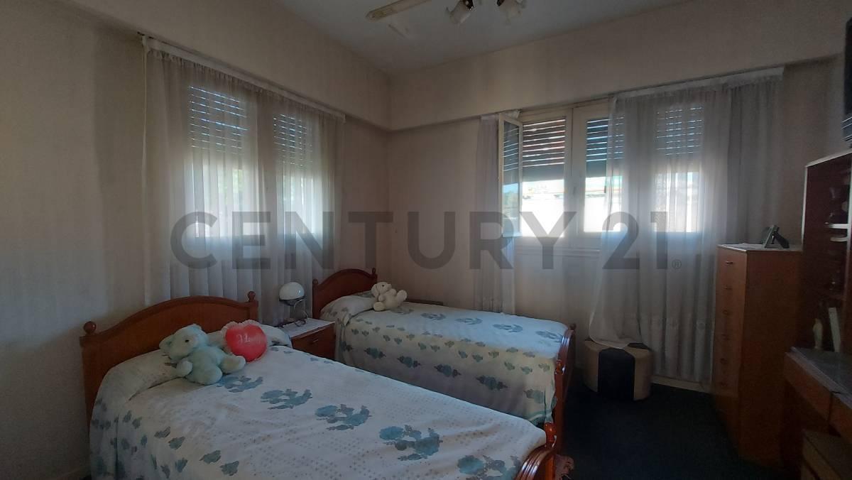 Foto de VENTA CASA EN VICENTE LOPEZ, imagen 3