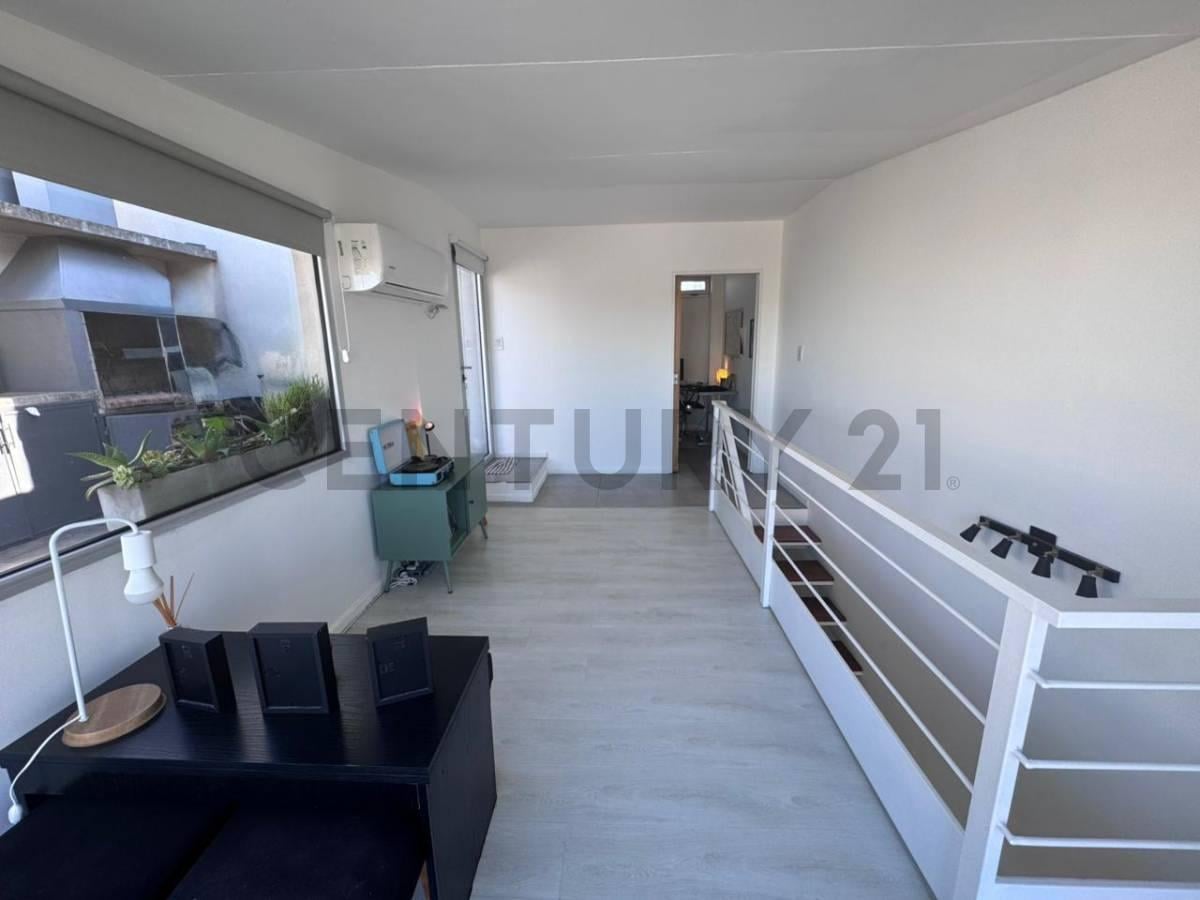 Foto de VENTA DEPARTAMENTO 4 AMBIENTES EN DÚPLEX EN VILLA DEL PARQUE, imagen 4