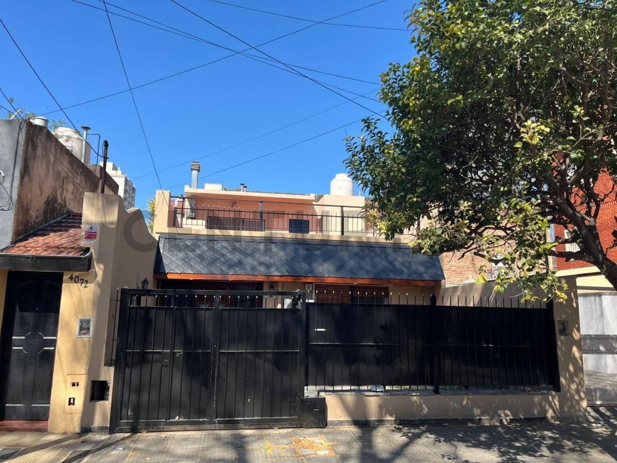 Foto de VENTA CASA 3 AMBIENTES EN SAN MARTIN CENTRO CON COCHERA, imagen 2