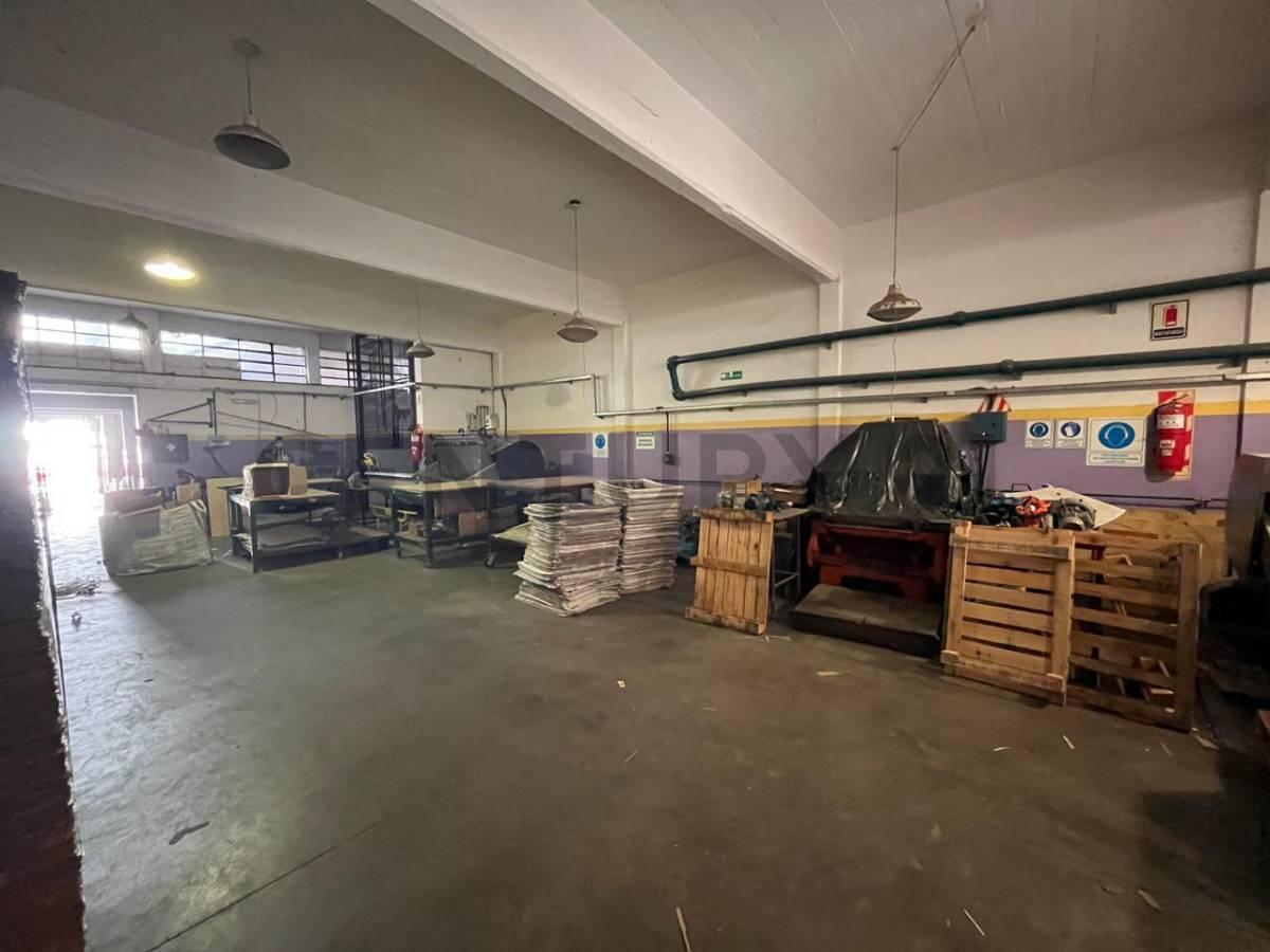 Foto de VENTA GALPON EN VILLA LYNCH, imagen 3