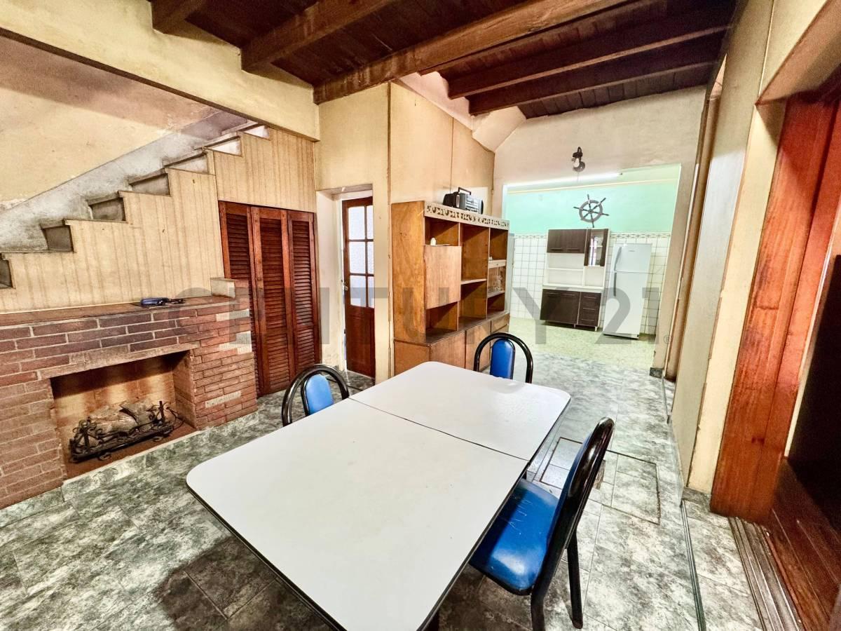 Foto de VENTA CASA EN ESQUINA CON LOCAL, 5 AMBIENTES Y GRAN TERRAZA EN POMPEYA, imagen 3
