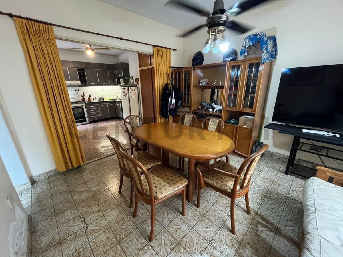Foto de VENTA CASA 4 AMBIENTES EN LINIERS, imagen 4