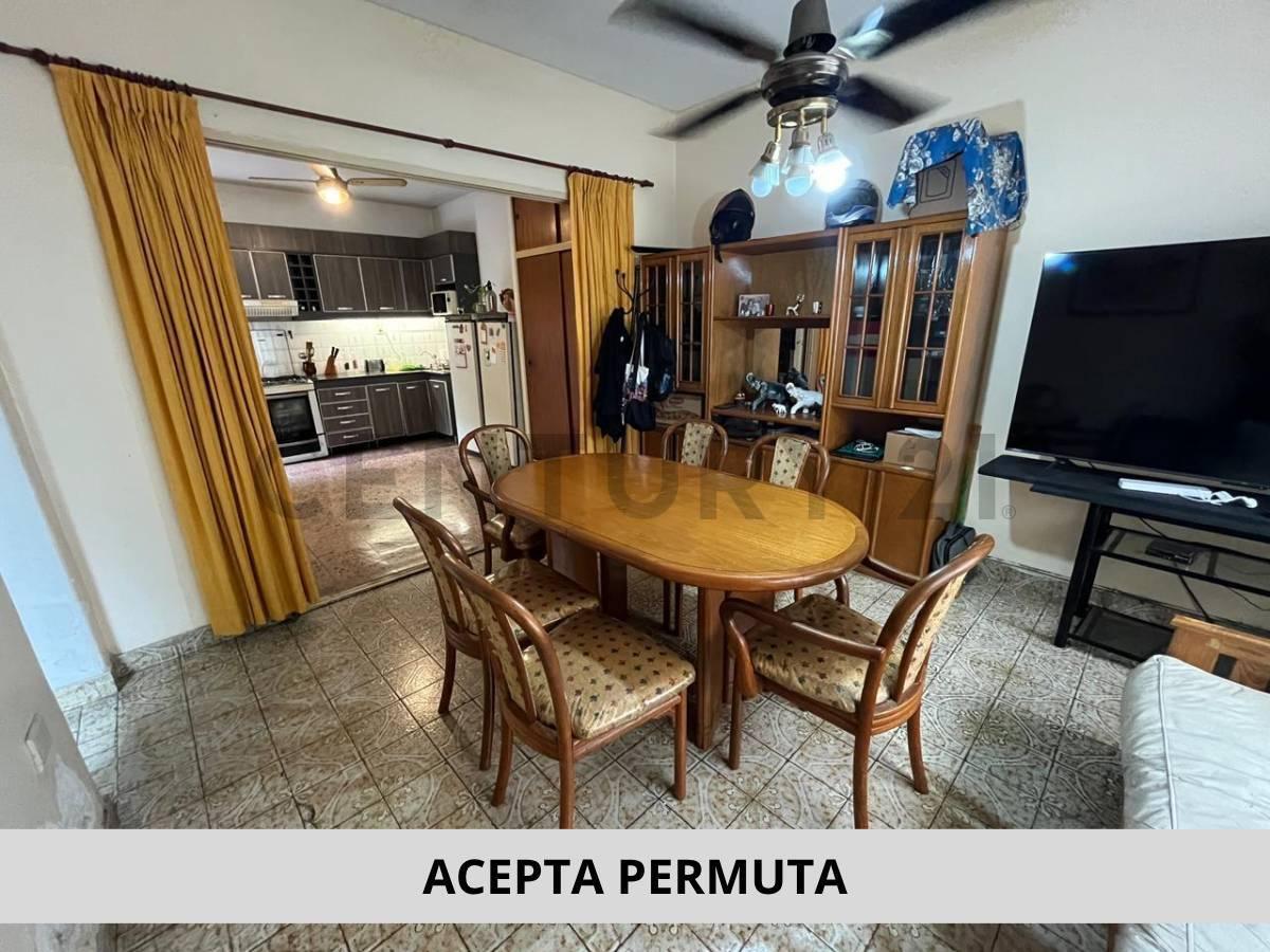 Foto de VENTA CASA 4 AMBIENTES EN LINIERS, imagen 1