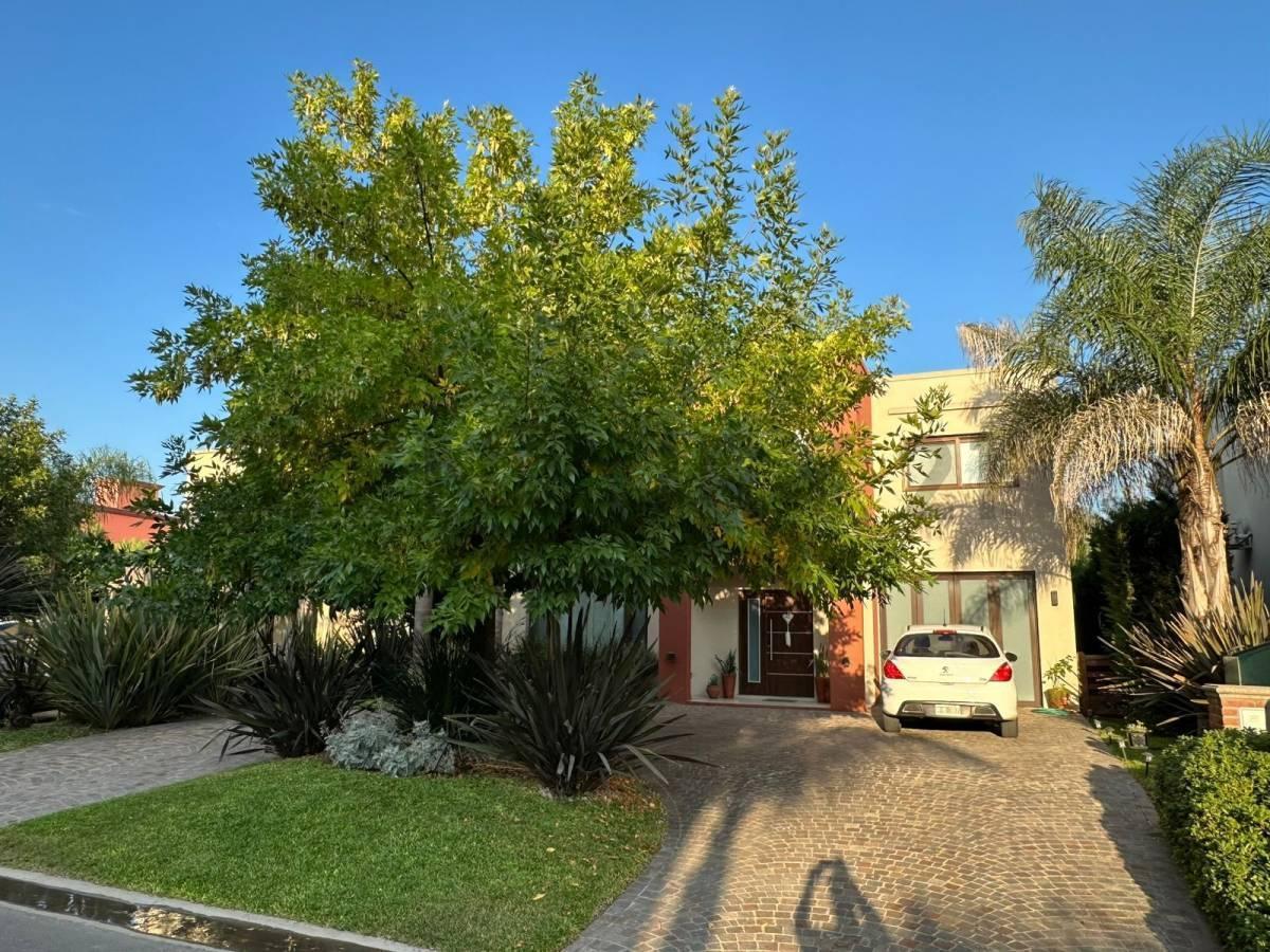 Foto de CASA VENTA EN HARAS MARIA VICTORIA, MORENO, imagen 2
