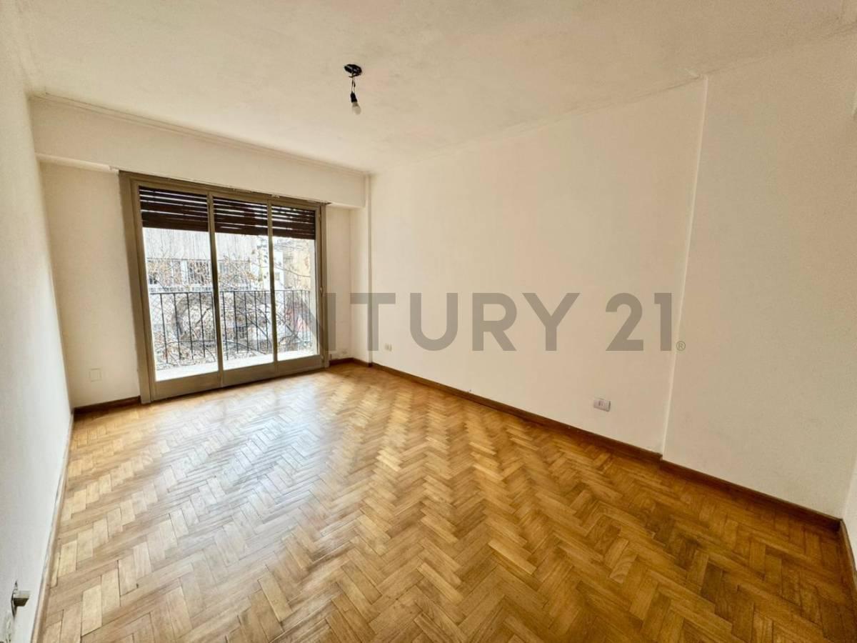 Foto de VENTA DEPARTAMENTO 2 AMBIENTES EN BALVANERA - CABA, imagen 1