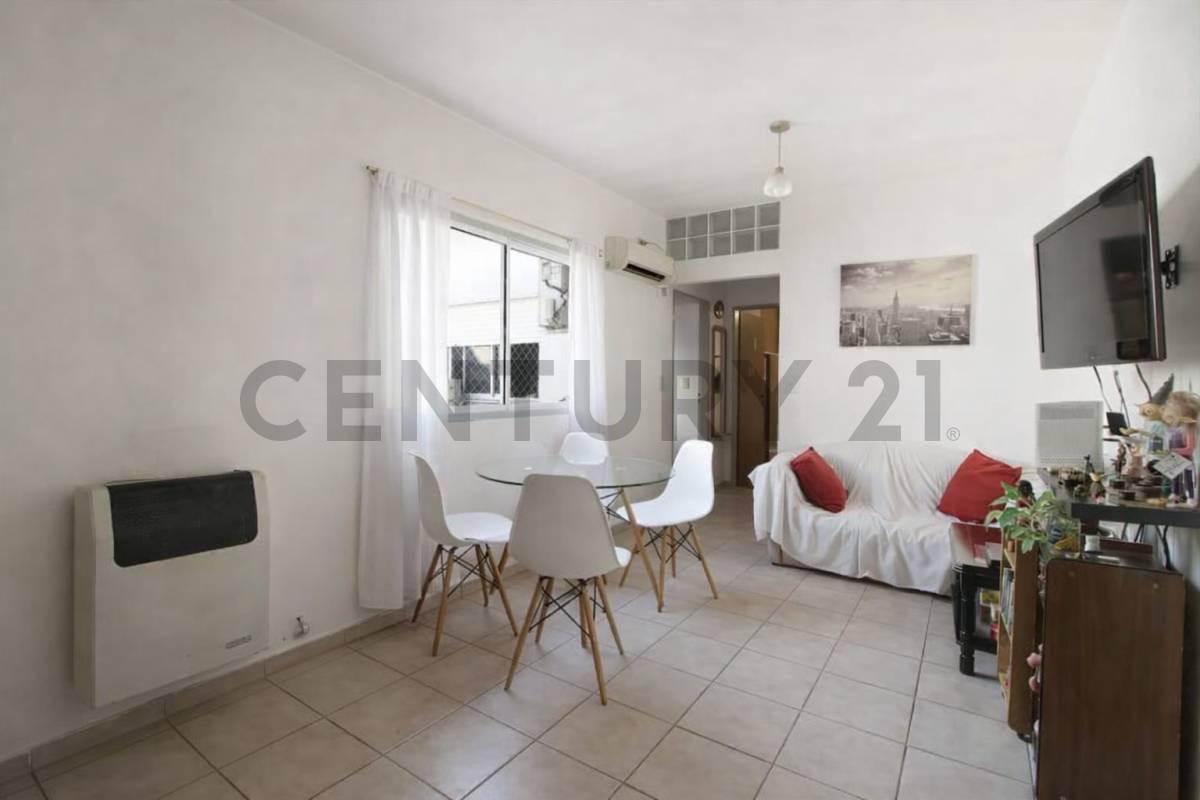Foto de VENTA PH 3 AMBIENTES CON PATIO- SIN EXPENSAS, imagen 1
