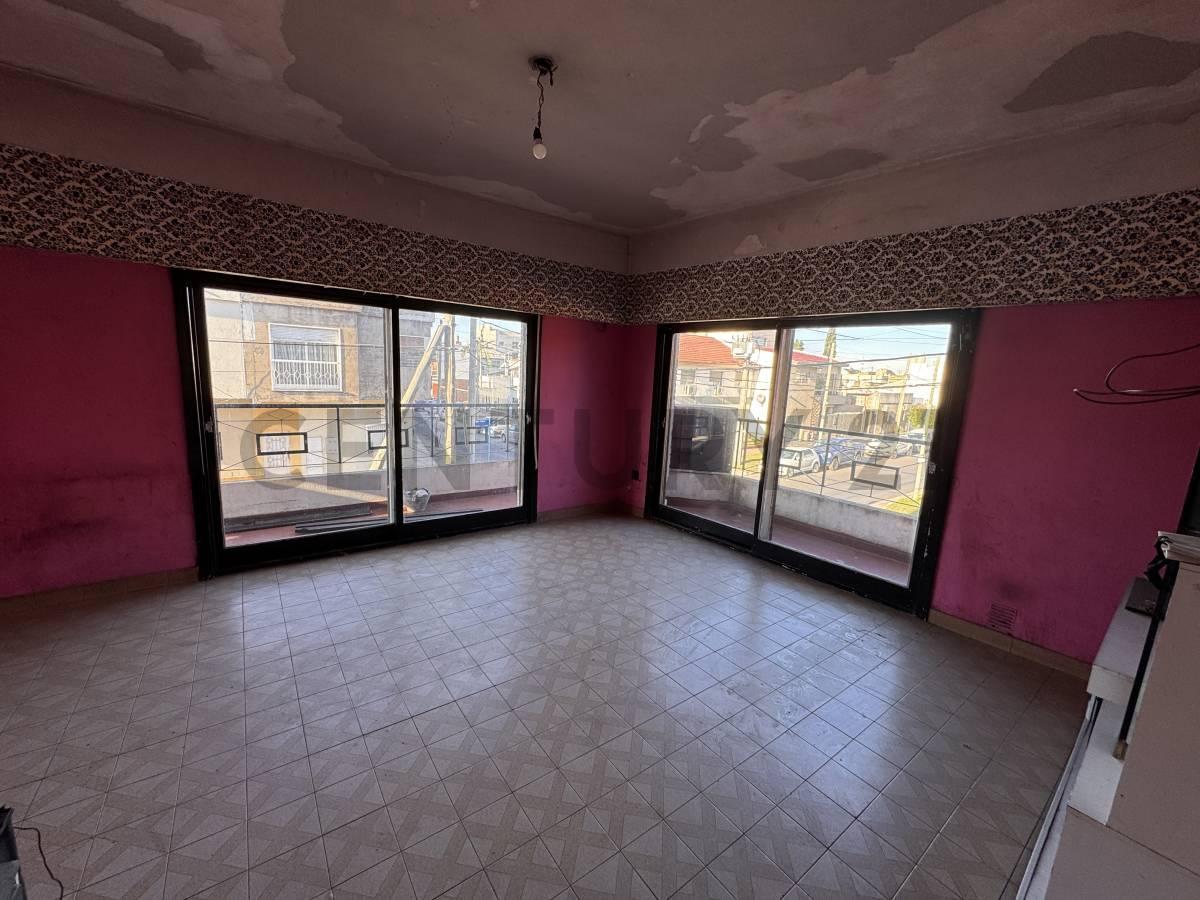 Foto de VENTA PH 4 AMBIENTES CON COCHERA TERRAZA Y PARRILLA APTO CREDITO, imagen 3