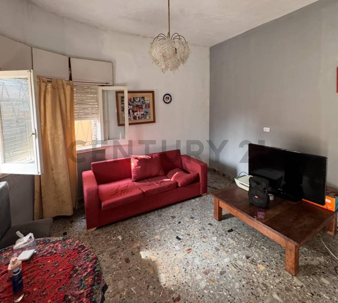 Foto de VENTA CASA MULTIFAMILIAR 4 AMBIENTES VILLA LUGANO, imagen 4
