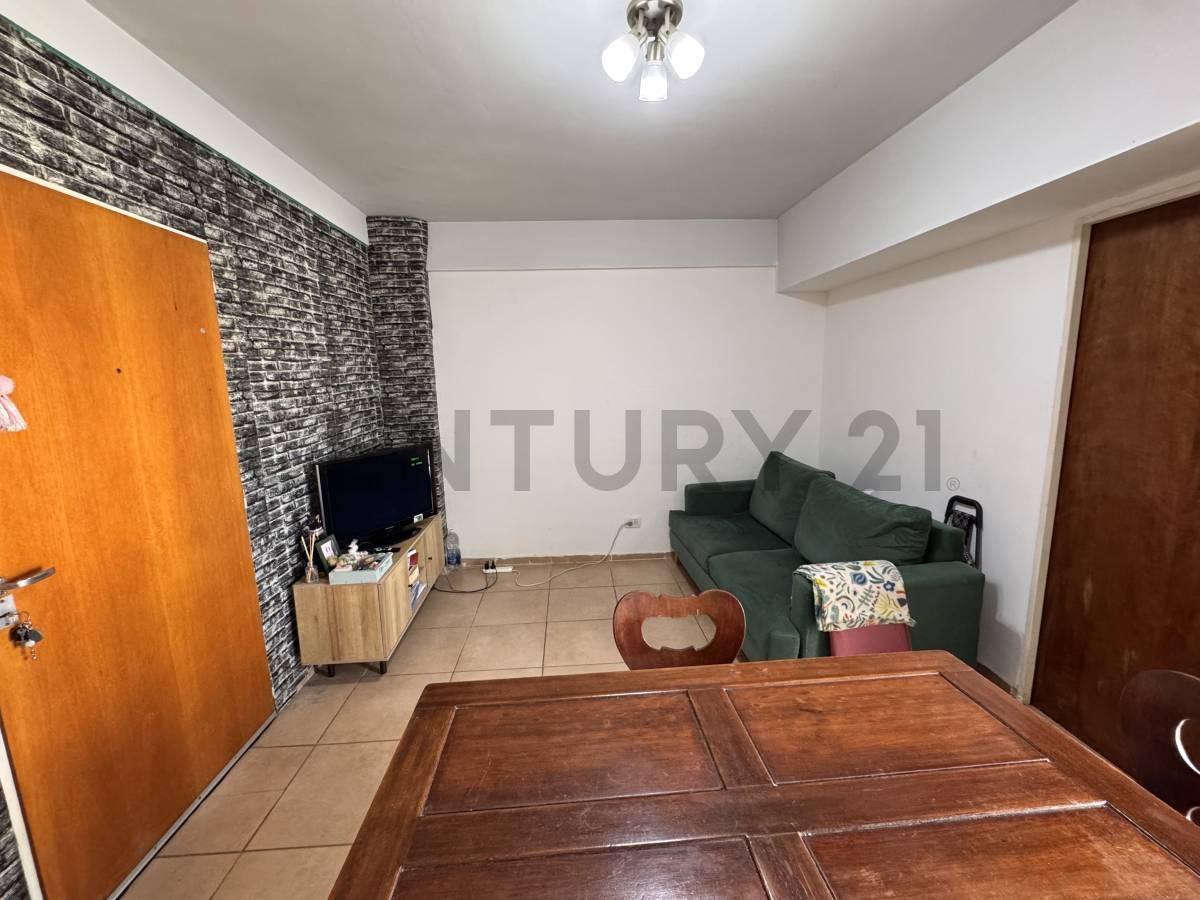 Foto de VENTA DEPARTAMENTO 3 AMBIENTES PARQUE CHACABUCO CON BALCON-A 2 CUADRAS, imagen 4