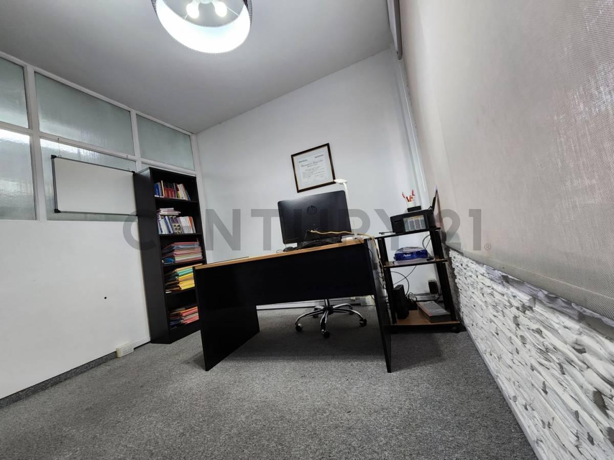 Foto de OFICINA EN VENTA SE ACEPTA FINANCIACION PRIVADA, imagen 4