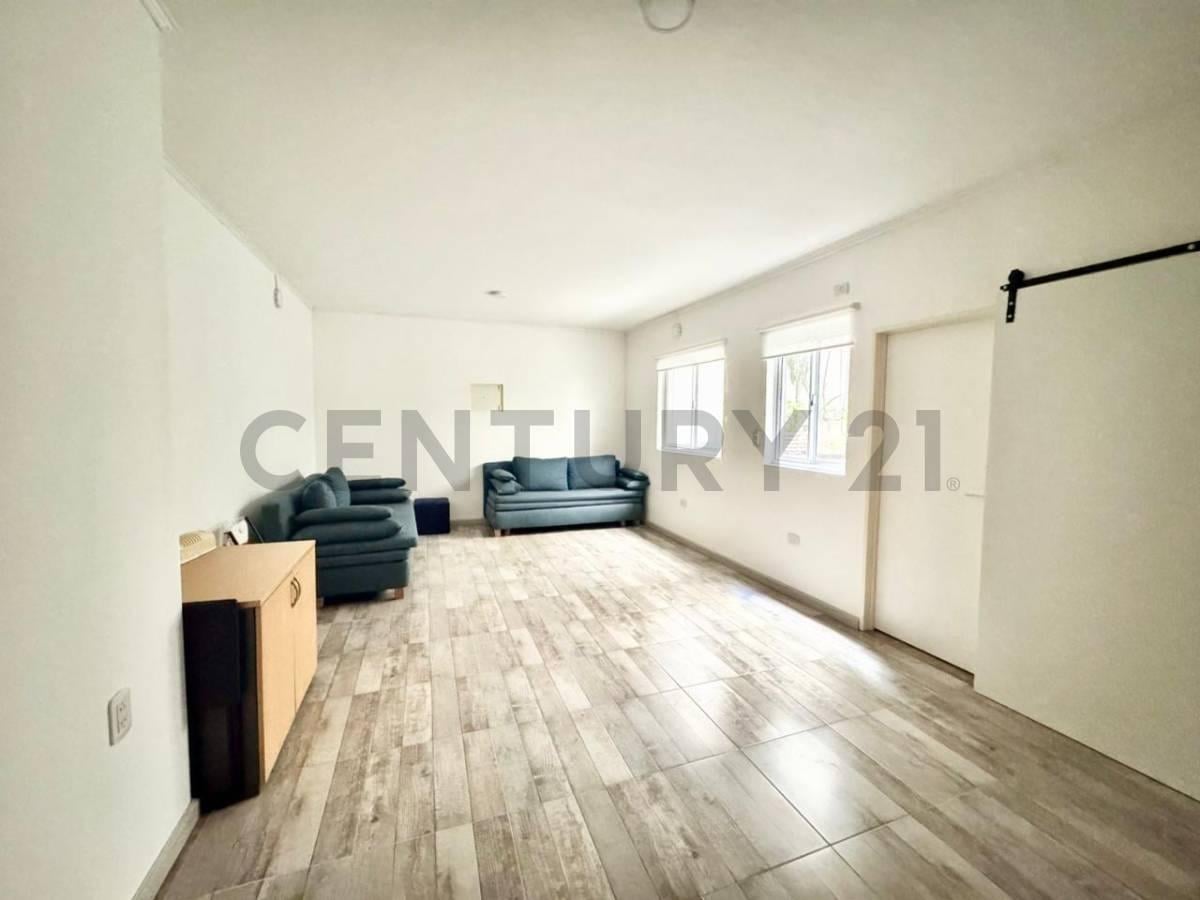 Foto de VENTA OFICINA EN PLANTA BAJA EN RETIRO, imagen 2
