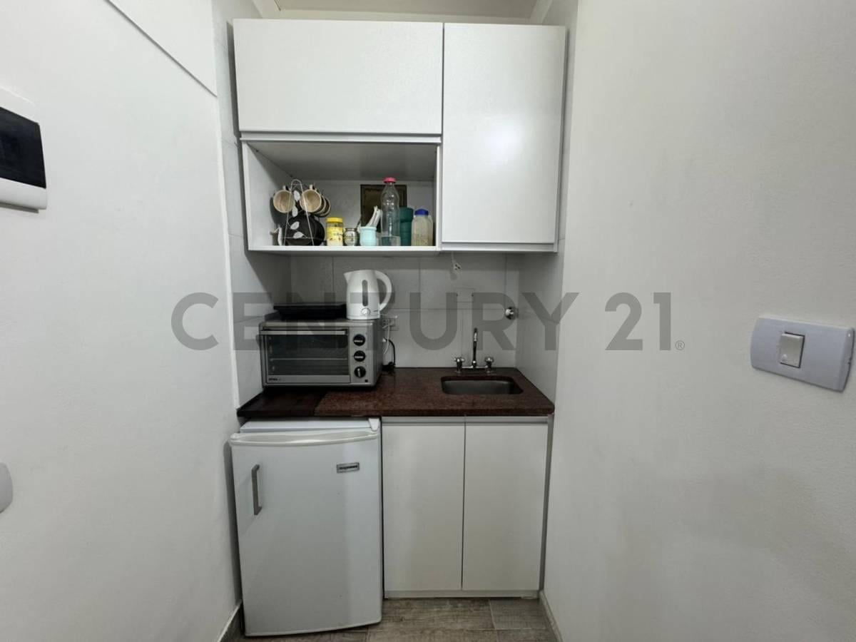 Foto de VENTA OFICINA EN PLANTA BAJA EN RETIRO, imagen 3