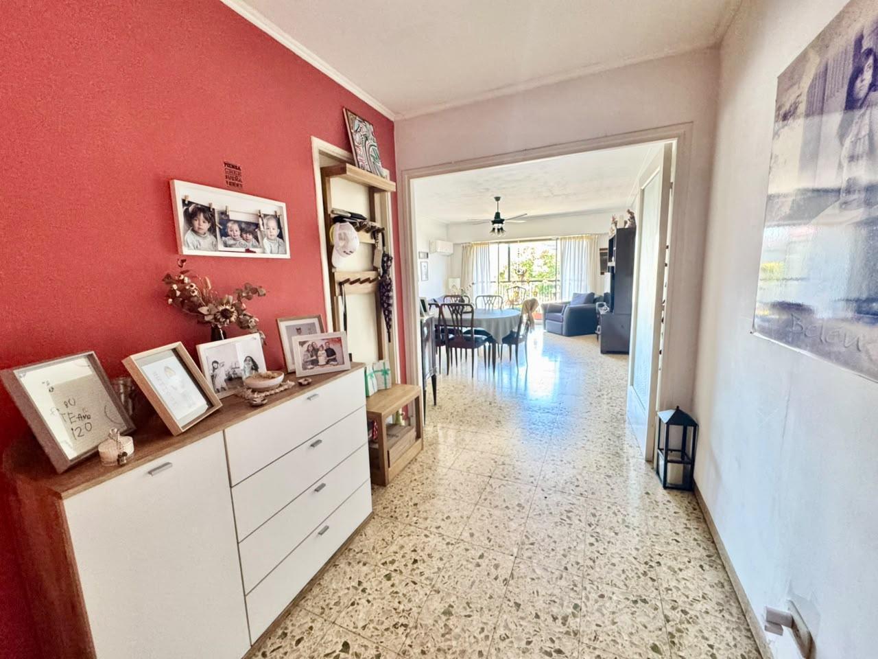 Foto de VENTA Departamento 4 ambientes con balcón - Lanús, imagen 2