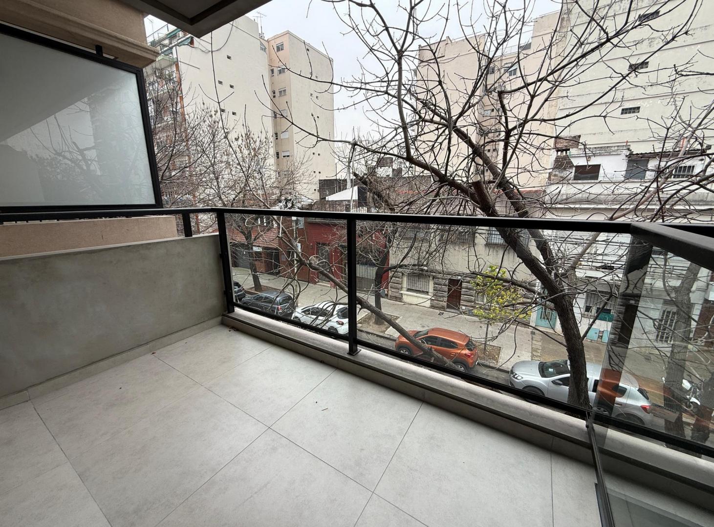 Foto de Venta monoambiente con renta - Villa del parque, imagen 2
