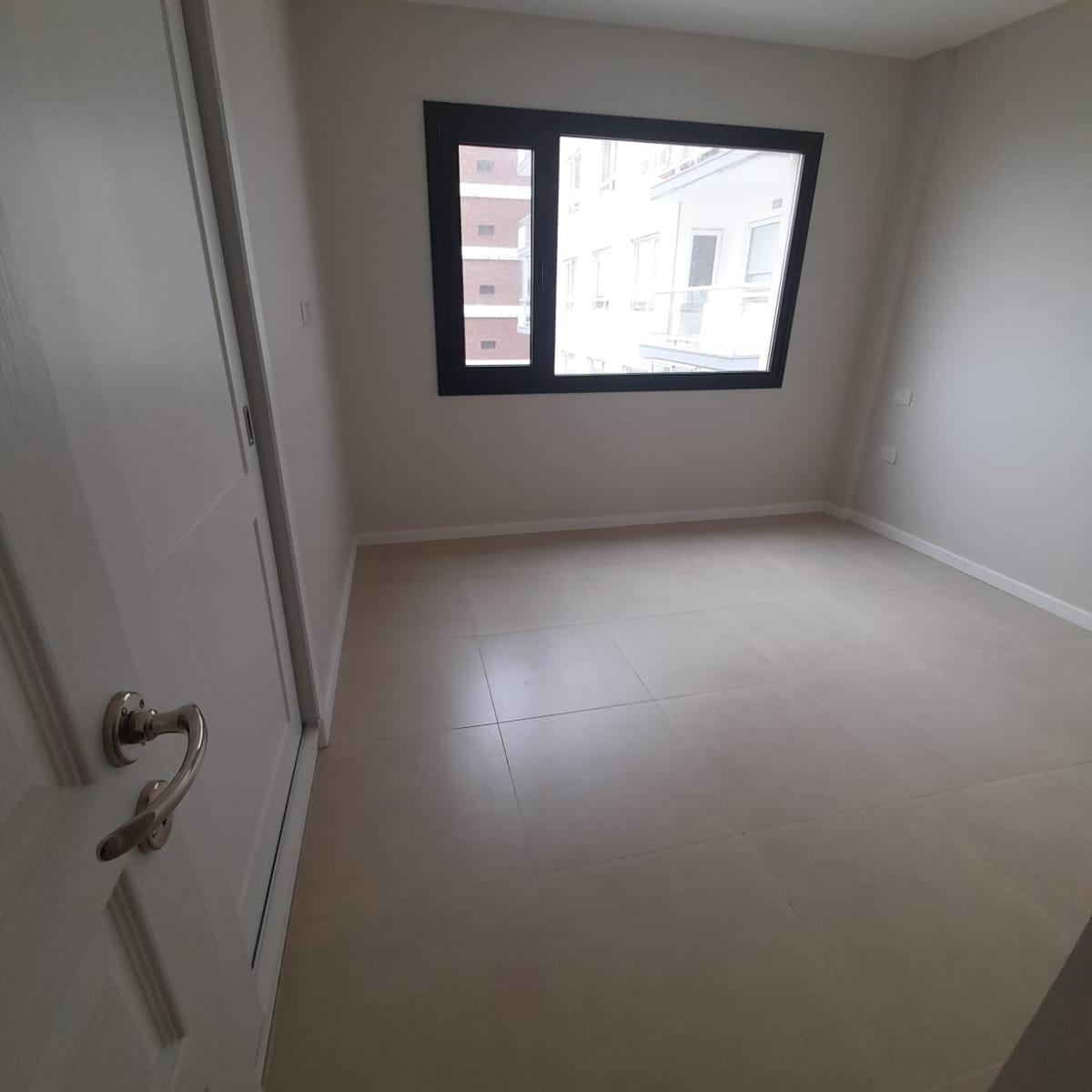 Venta Piso a Estrenar de 4 Amb - Golf Playa Grande 2