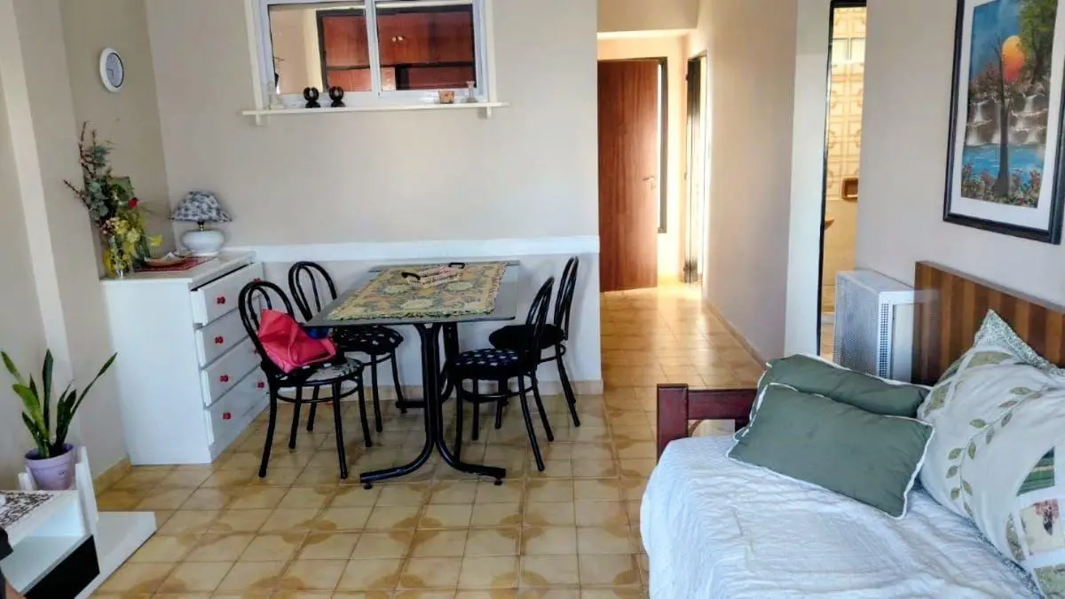 Venta Departamento 2 ambientes con balcón al contrafrente de 35 m² – Zona Punta Mogotes 4