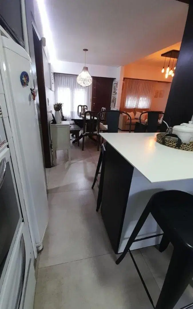 Alquiler casa 5 ambientes con terraza. Excelente estado 4