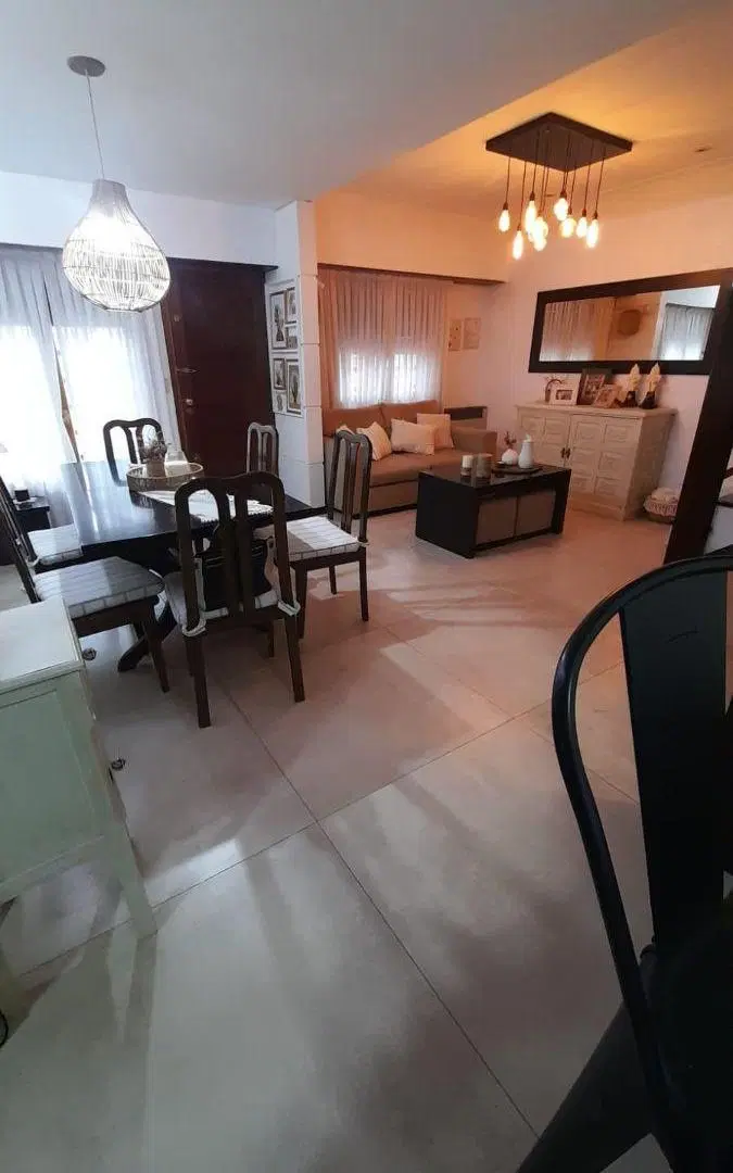 Alquiler casa 5 ambientes con terraza. Excelente estado 3