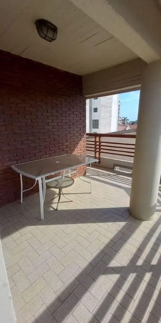 ALQUILER. Departamento 3 ambientes de 87 m2. Zona Punta Mogotes. Con cochera y gran terraza. 5