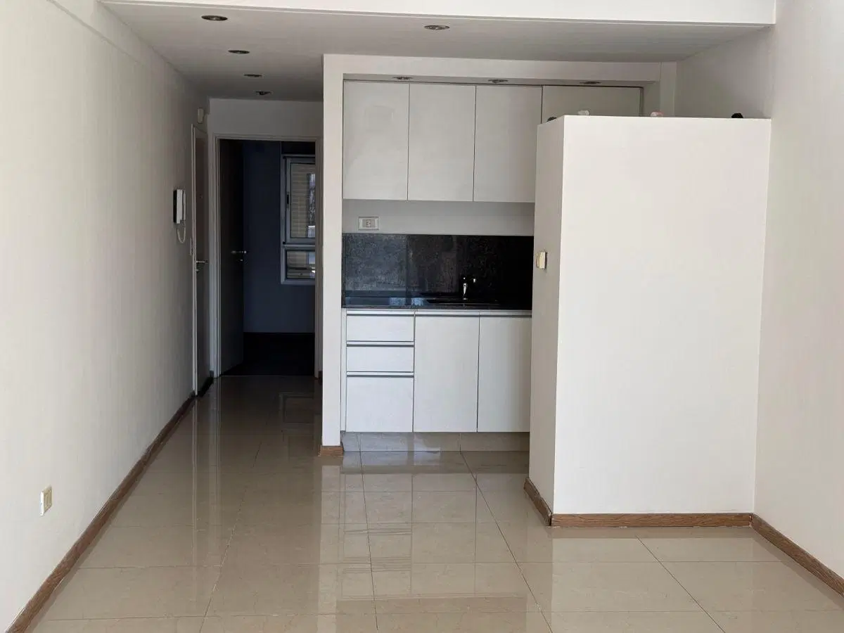Departamento de 43 m2 con 1 dormitorio en alquiler en Caballito Sur 3
