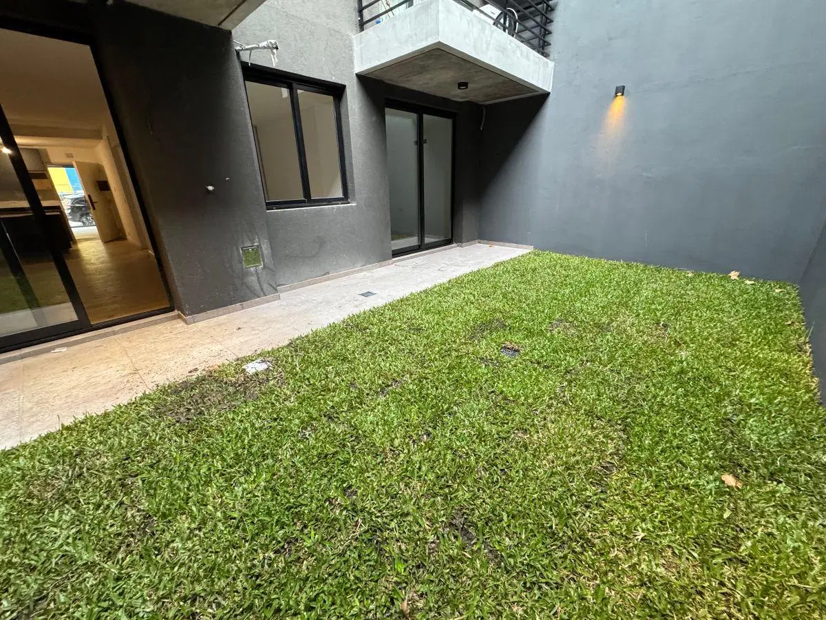 Venta Departamento de 98 m² con 2 dormitorios 2 baños con patio en venta en Villa Crespo subte B 1