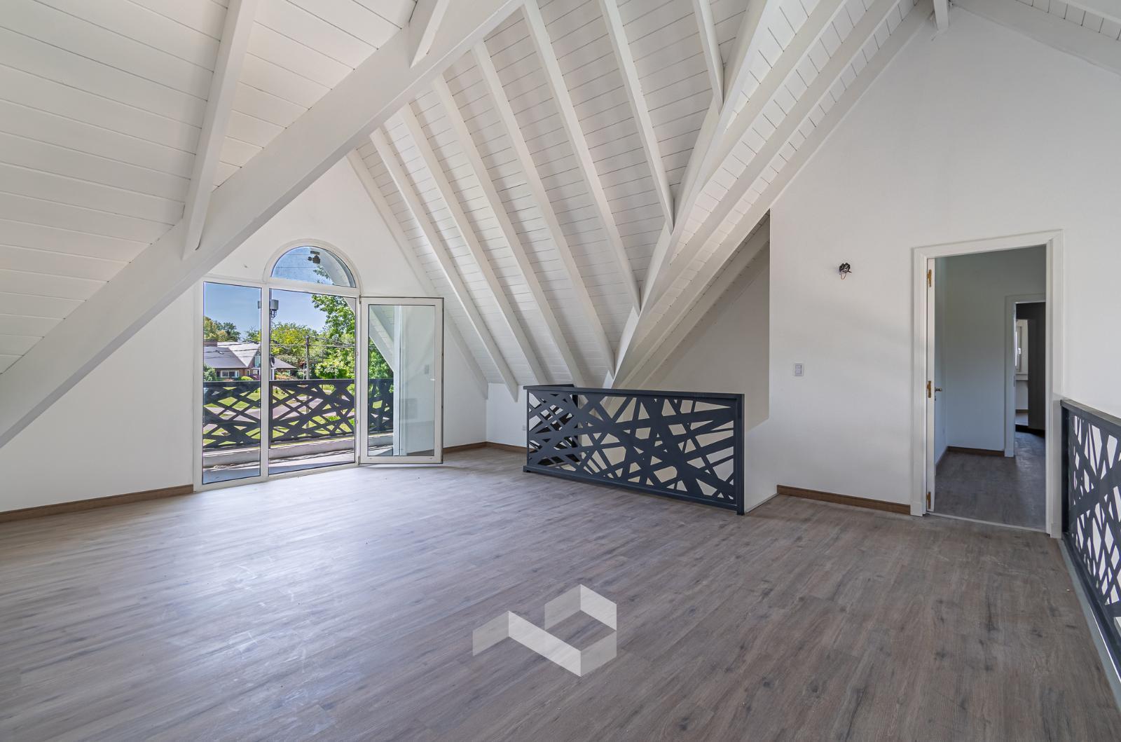 Venta de casa en country club San Diego, Moreno