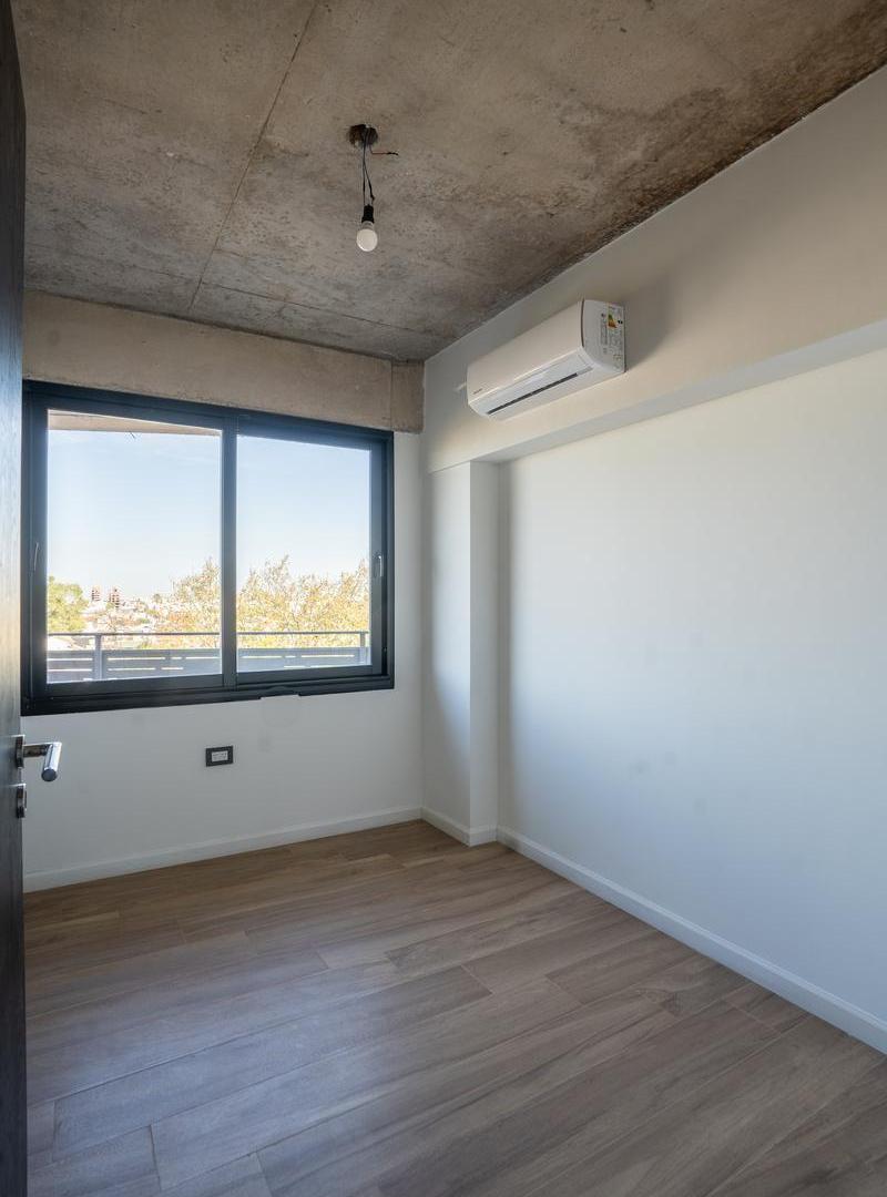Venta de departamento 3 ambientes en Barrio Naon