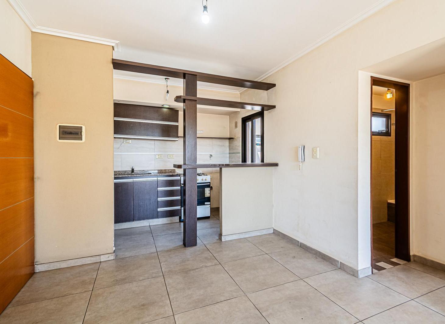 Foto de Departamento en venta de 2 ambientes en Moron sur, imagen 2