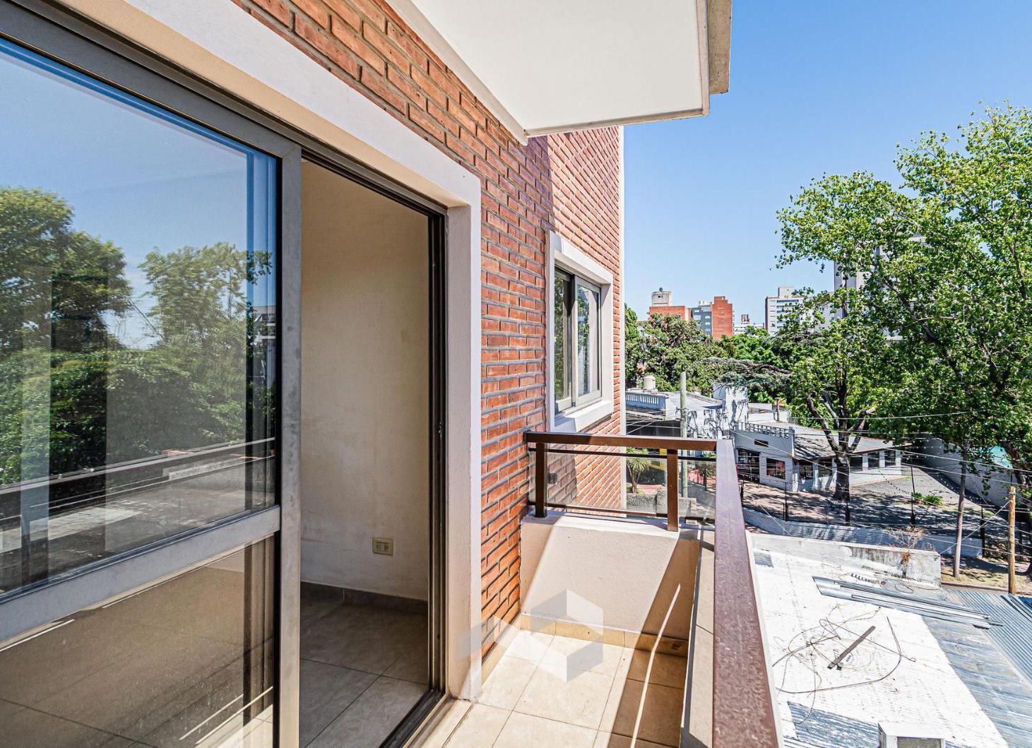 Departamento en venta de 2 ambientes en Moron sur