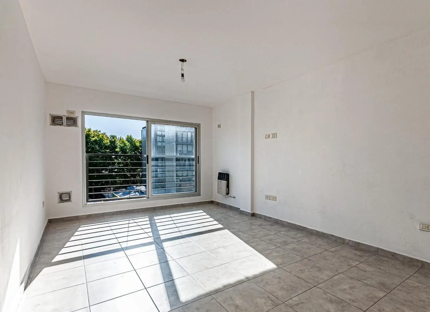 Departamento en venta de 2 ambientes en Moron 4