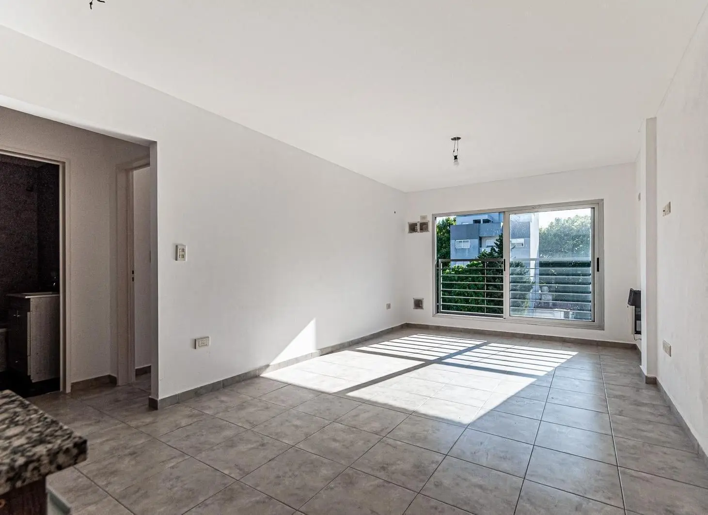 Departamento en venta de 2 ambientes en Moron 3
