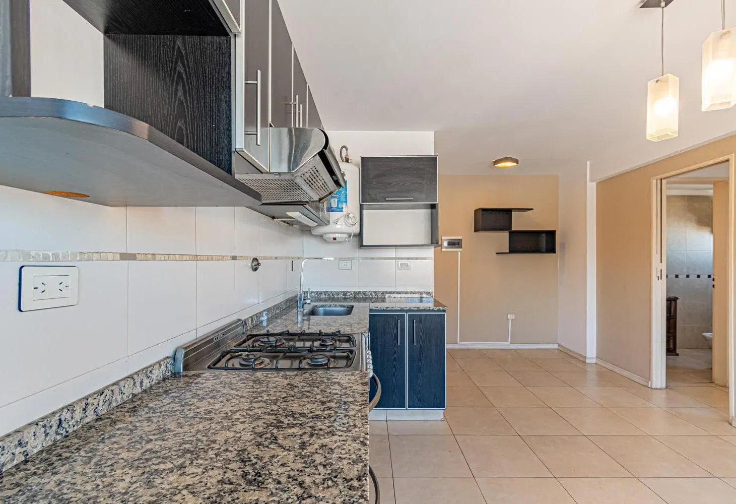 Departamento de 2 ambientes en venta en moron 5