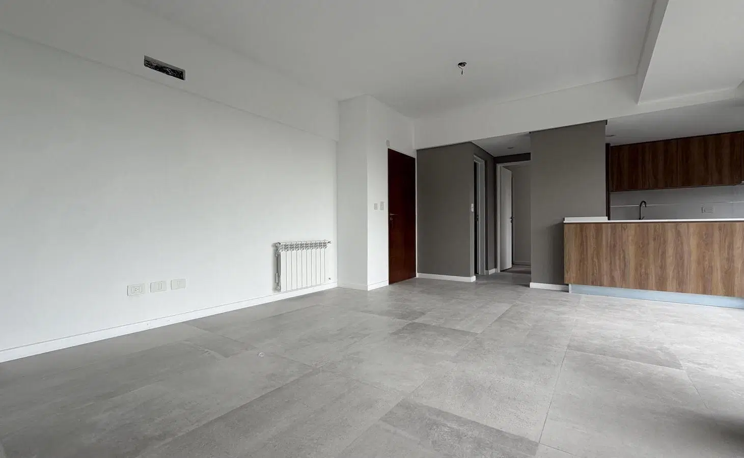 Departamento en alquiler de 2 ambientes en Leloir 3