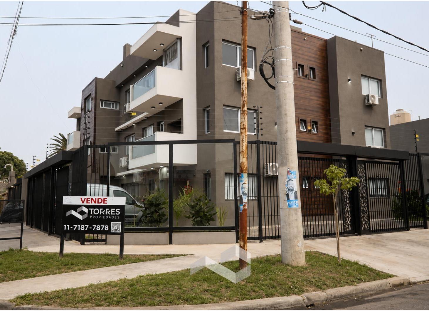 Departamento en venta 2 ambientes en moron sur