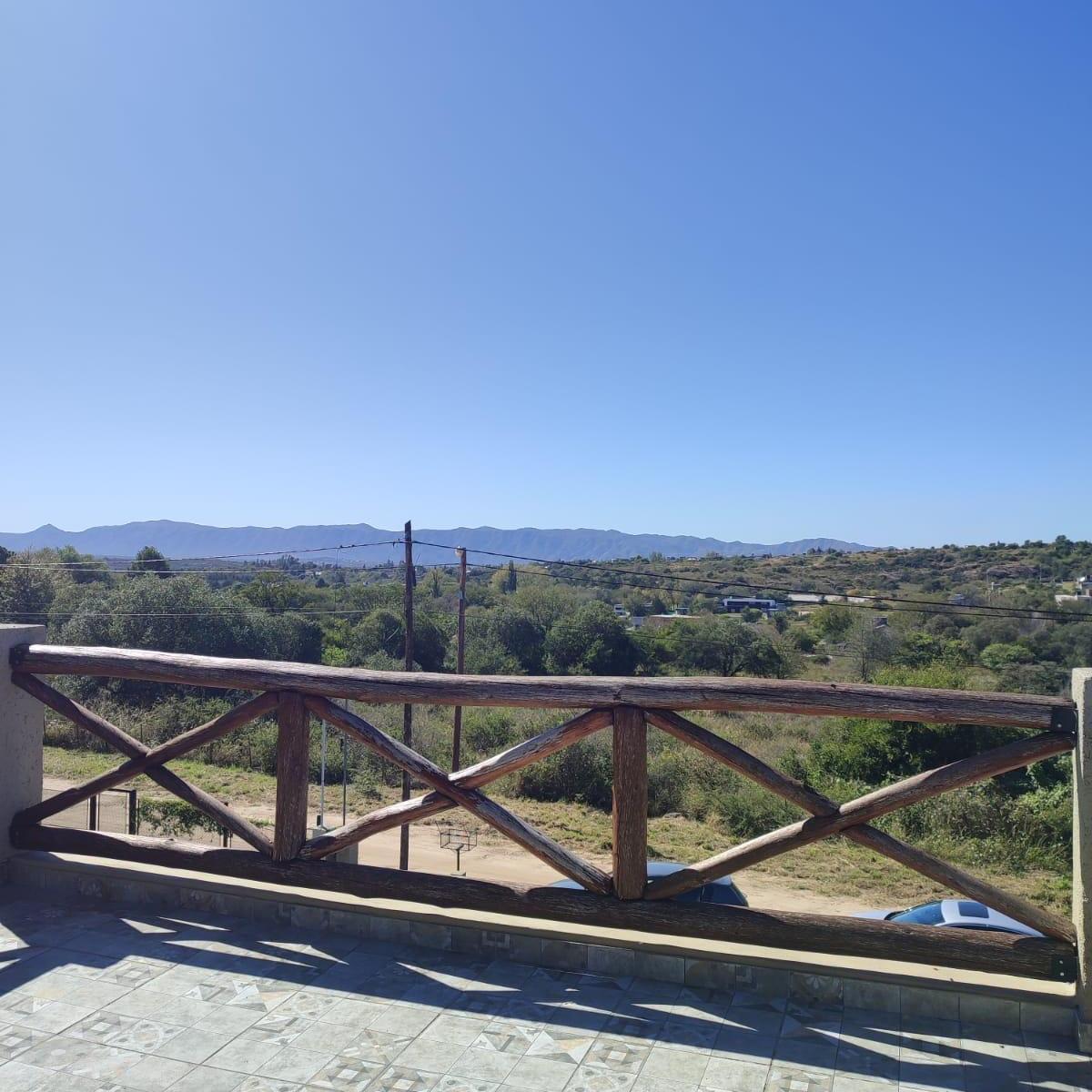 Casa en Venta - Tanti 4