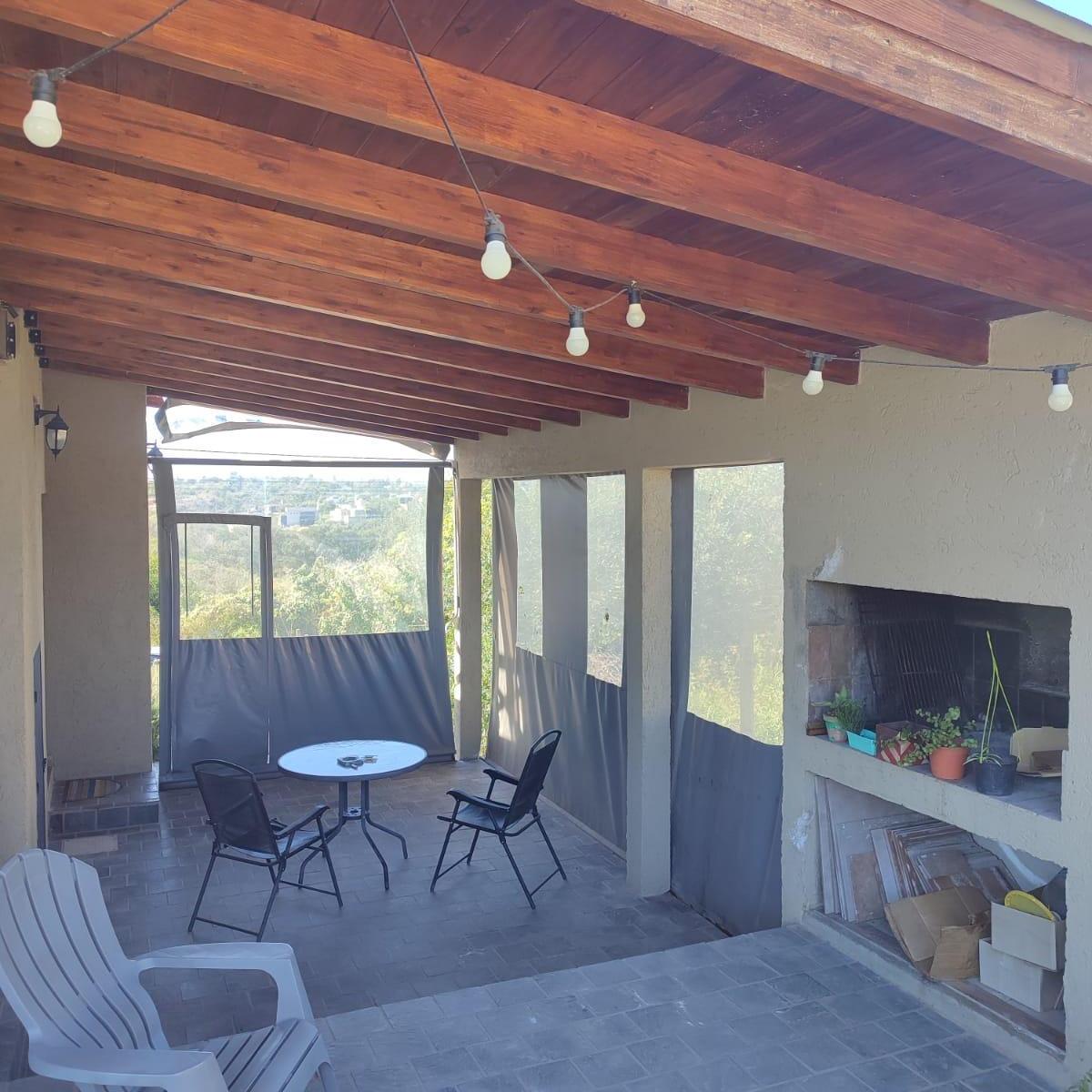 Casa en Venta - Tanti 2