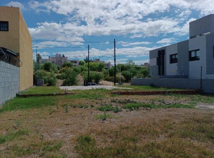 Foto de Terreno de 360 m² en venta en Lomas del Chateau, imagen 3
