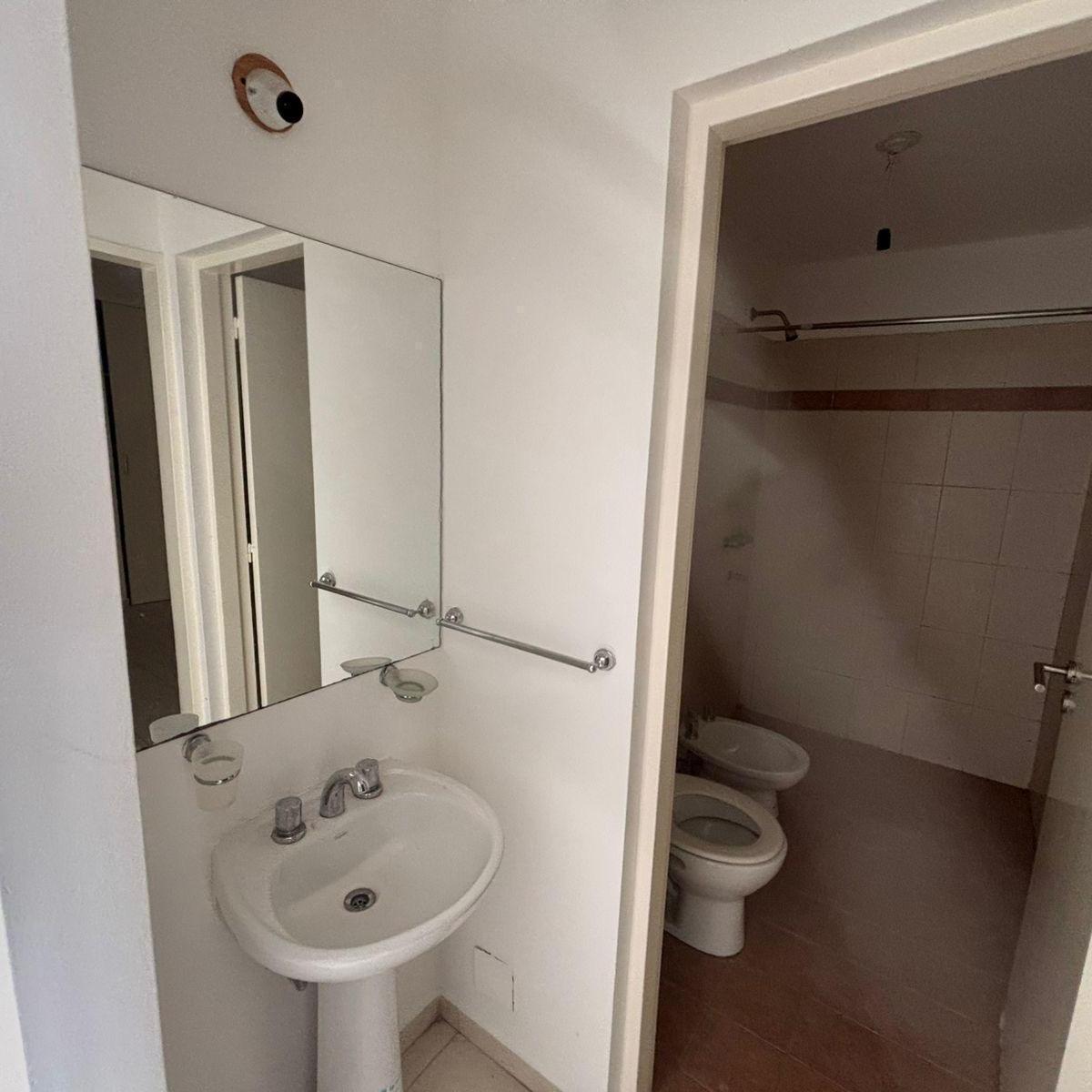 DEPARTAMENTO EN VENTA - BARRIO ALBERDI