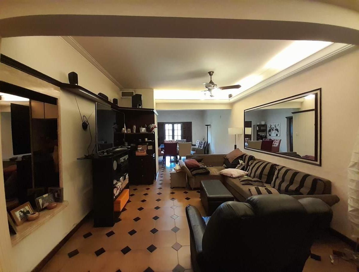 Casa 4 Dorm con Depto en Venta Alto Palermo a m Av Rafael Nuñez 3