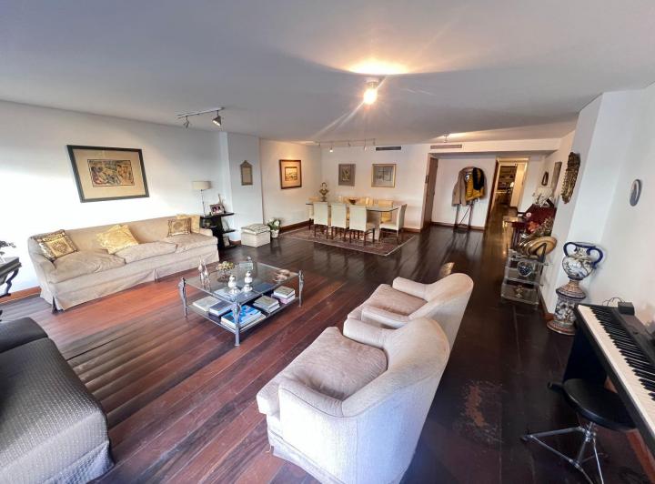DEPARTAMENTO CATEGORIA EN VENTA  SEMIPISO 4